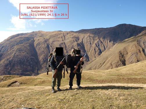 Metsästysretki Georgian vuorille. Näin terrorismijutun pääepäilty selittää näitä kuvia. (KRP/ POLIISIN ESITUTKINTAKUVIA)