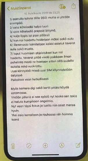 Juoksupoika sai ohjeita etukäteen. Kuva: Poliisi