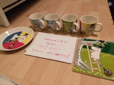 Muumiastoita - Alexandra Vaan.jpg