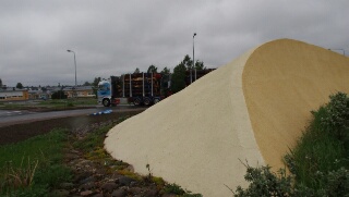 Liikenneympyrän keskikohdan saareke, Kalajoki.jpg