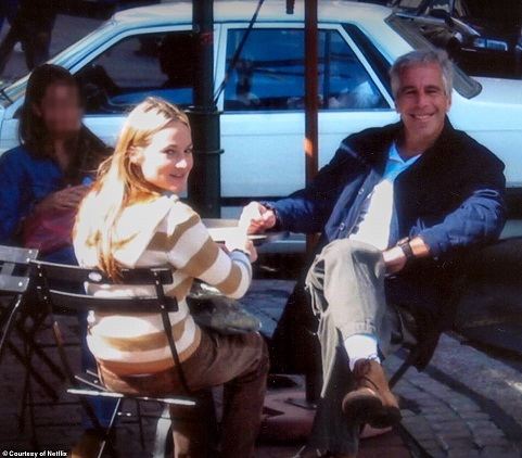 32094162-8639501-Davies_was_thrust_into_Epstein_s_pictured_together_inner_circle_-a-33_1597775965275 (4).jpg