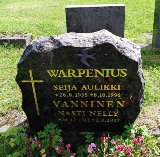 Varpenius_hauta.jpg