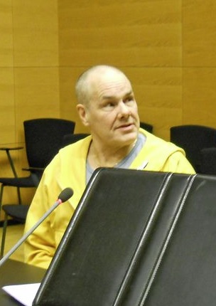 Hammar oikeudessa.jpg
