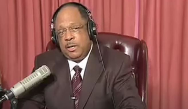 Pastor Manning.JPG