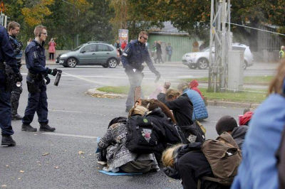Elokapinalliset pilvessä.jpg