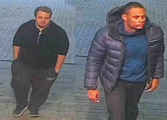 Arjom Mokrovs och Alexander Ceesay går i butiken.