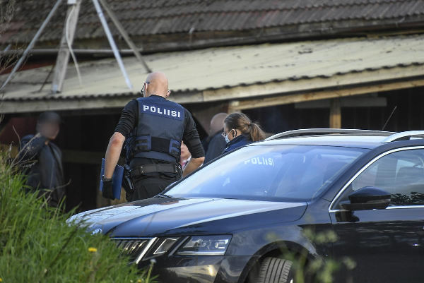 Tunnelmakuvia poliisien vierailuillasta.jpg