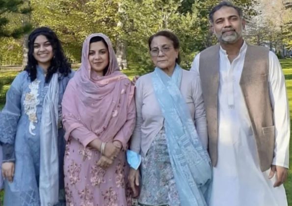 Yumna Afzaal (15), Madiha Salman (44), Talat Afzaal (74) ja Salman Afzaal (46)