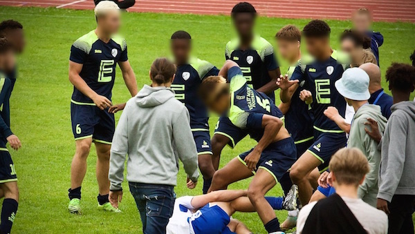 Uusaranskalaiset_vastaan_uusamerikkalaiset.jpg