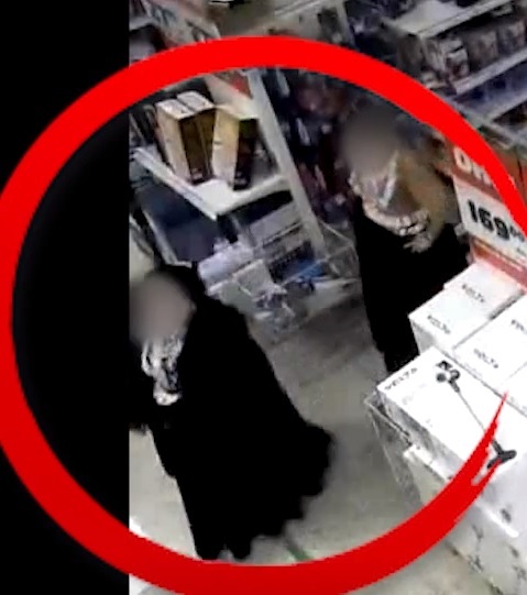 Kuvakaappaus videolta. Poliisi via IL.