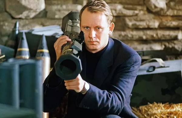 SS_mies.jpg