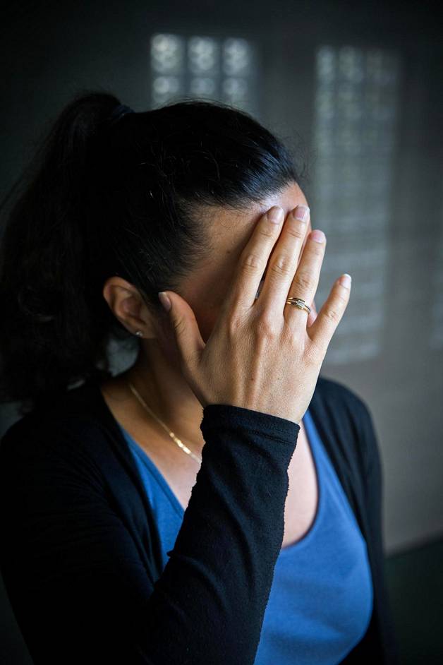 Marzia Nazari on avustanut Suomessa esimerkiksi naista, jonka aviomies uhkasi tappaa heidän tyttärensä suomalaisen poikaystävän vuoksi. (KUVA: JUHANI NIIRANEN / HS)