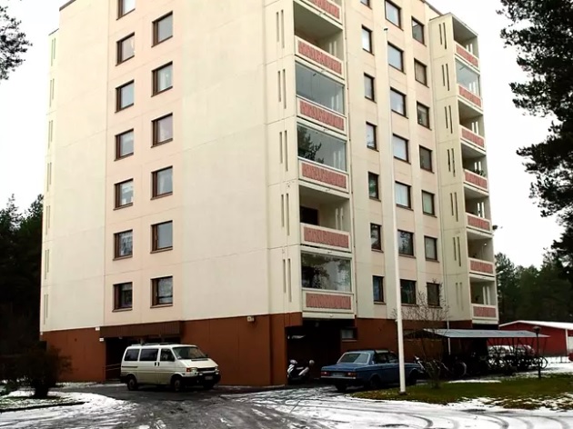 Kaksi miestä syyllistyi murhaan Kokkolan Koivuhaassa marraskuussa 2006. Rikos tapahtui tässä talossa. KUVA: TOMI HIRVINEN
