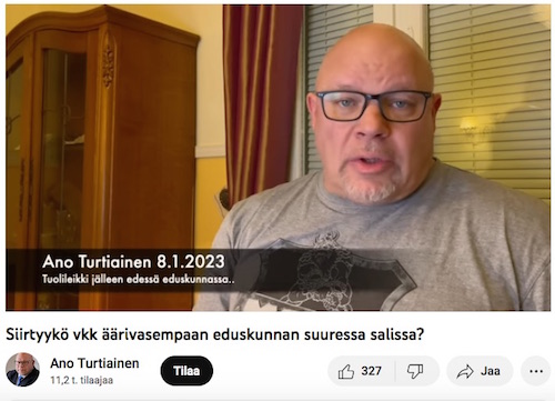 VKK_Ano_huolissaan_istumapaikastaan.jpg