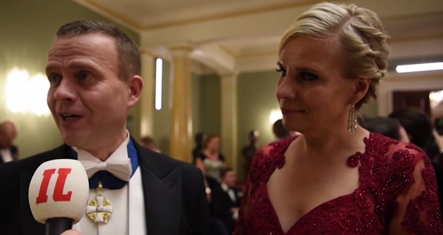 Ministeri Orpo ja vaimonsa IL:n haastattelussa Linnan juhlissa 2016