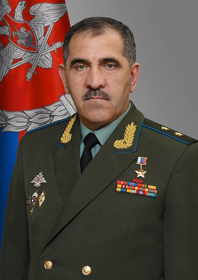 800px-Official_portrait_of_Yunus-bek_Yevkurov_(2019).jpg