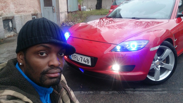 Mathieu Cherchel ja autonsa. Kuva Facebook.