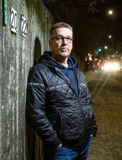 Kari Korhonen on saanut useita yhteydenottoja, joiden mukaan hänen avoimesti kertoma tarinansa on koskettanut ja auttanutkin muita ihmisiä pohtimaan omaa elämäänsä. AAKE ROININEN