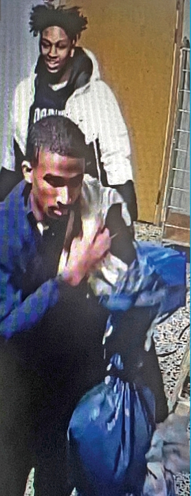Kamaa kasseissa.jpg