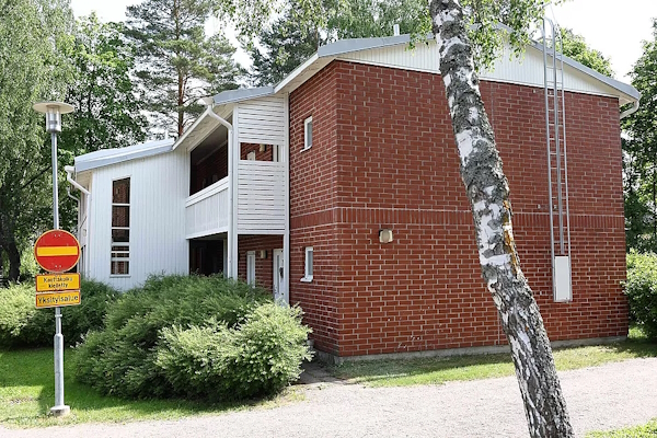 Murhasta epäilty nainen asuu Vuosaaressa pienkerrostalossa.jpg