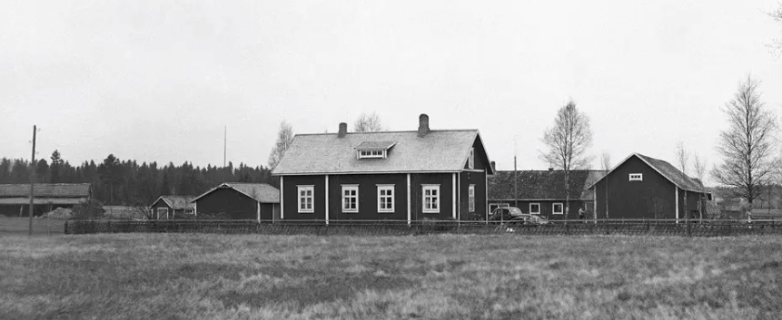 Kyllikki Saaren kotitalo Isojoen Heikkilänjoen kylässä. (KUVA: LEHTIKUVA)