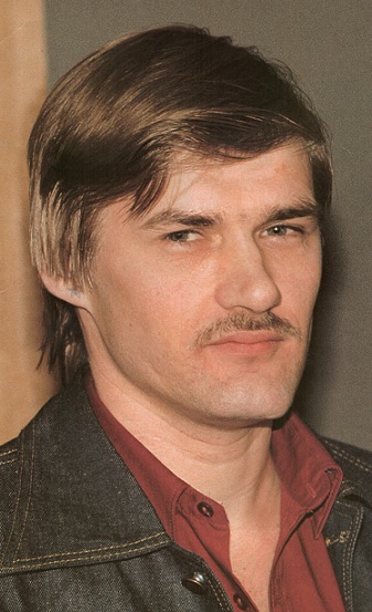 Veli-Voitto Raatikainen. Kuva Alibi 4/1984.