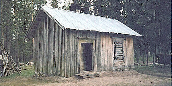 Kaunismäki asui hyvin vaatimattomassa rakennuksessa.jpg