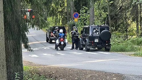 Pirkkolassa ampujaa staijaamassa.jpg