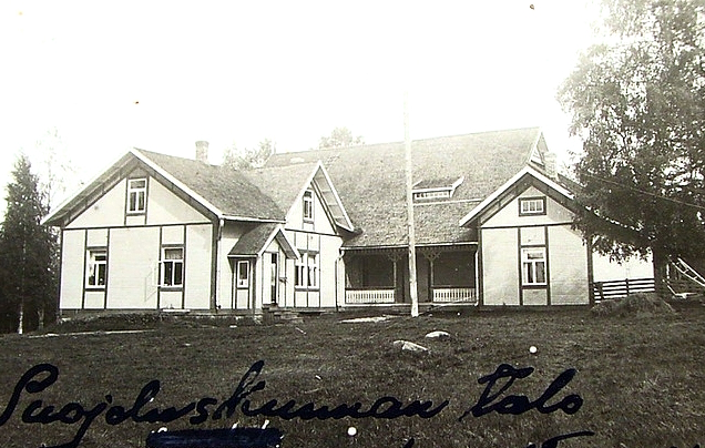 Karstulan suojeluskuntalo 1930 ennen paloa.jpg