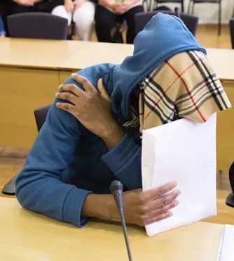 38-vuotiasta miestä syytetään kolmevuotiaan lapsensa murhasta. (KUVA: JUHANI NIIRANEN / HS)