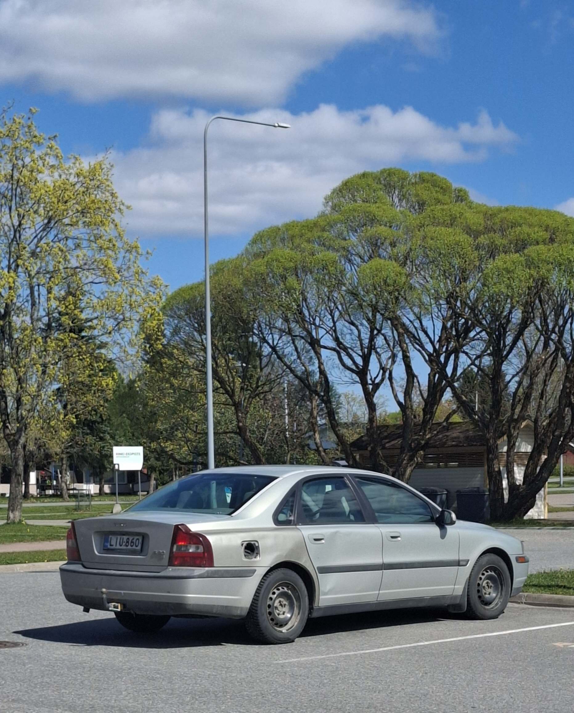 Volvo.jpeg