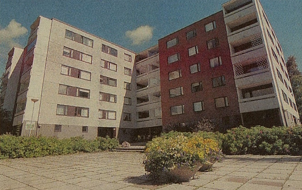 Surmaajan asuintalo Myyrmäessä.jpg