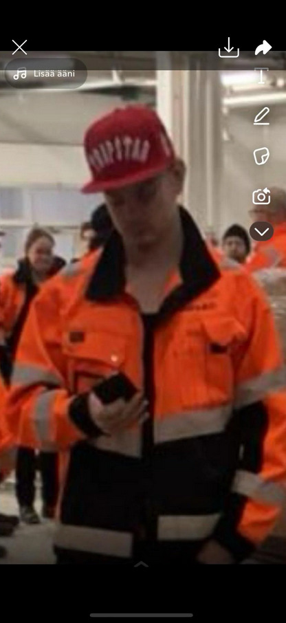 Murhaaja.