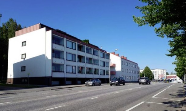 Anni Törn oli matkalla tänne. Tulliportinkadulle.