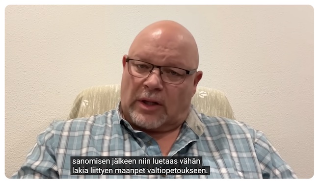 VKK_Ano_lukee_lakia.jpg