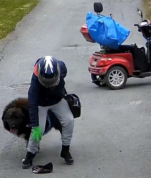 Murhasta syytetty tallentui tapahtumapäivänä valvontakamerakuviin. Hän ajoi uhrin sähkömopolla.jpg