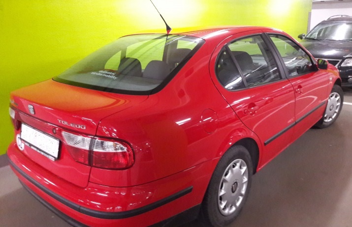 Seat toledo 2001 sedan.jpg