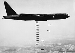 B-52D_dropping_bombs.jpg