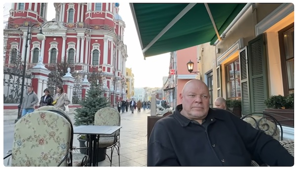 VKK_Ano_terassilla_Moskovassa.jpg