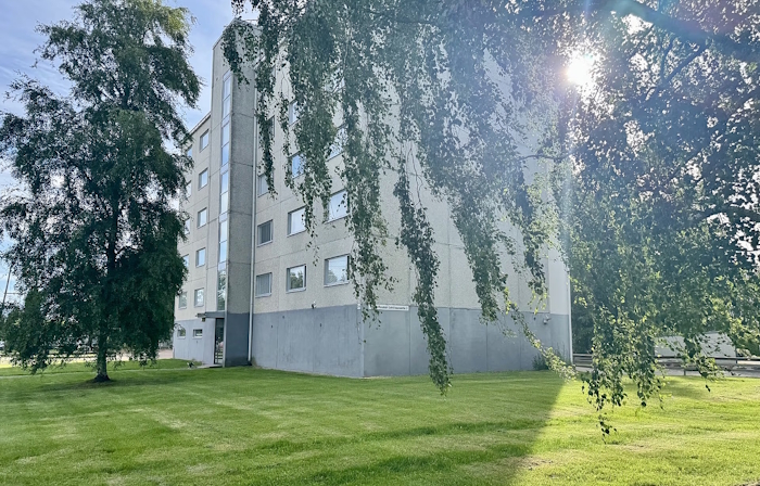 Tämän kerrostalon rappukäytävästä paljastui hätkähdyttäviä jälkiä.jpg
