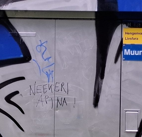 Joonaksella_on_viesti_kaikille.jpg