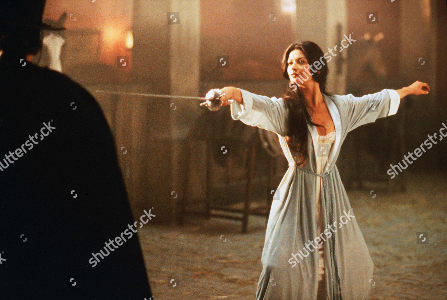 catherine-zeta-jones-1500w-5883366f.jpg