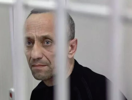 Mihail Popkov on tuomittu yhteensä 78 naisen murhasta.(KUVA: DMITRY DMITRIYEV / EPA)