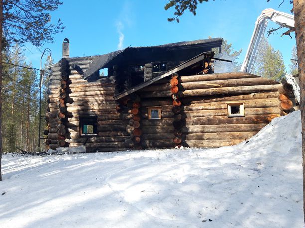 palanut mökki.jpg