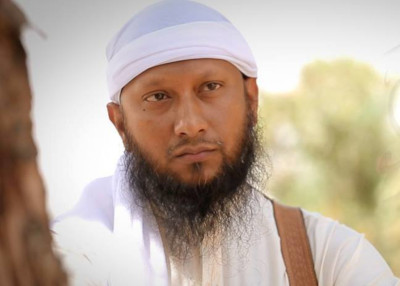 Oulun imaamin edesmennyt ISIS-vävy Taz Rahman.jpg