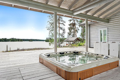 Nyt myynnissä oleva persoonallinen kohde on mitä mainioin ulkoporeilusta nauttiville.jpg