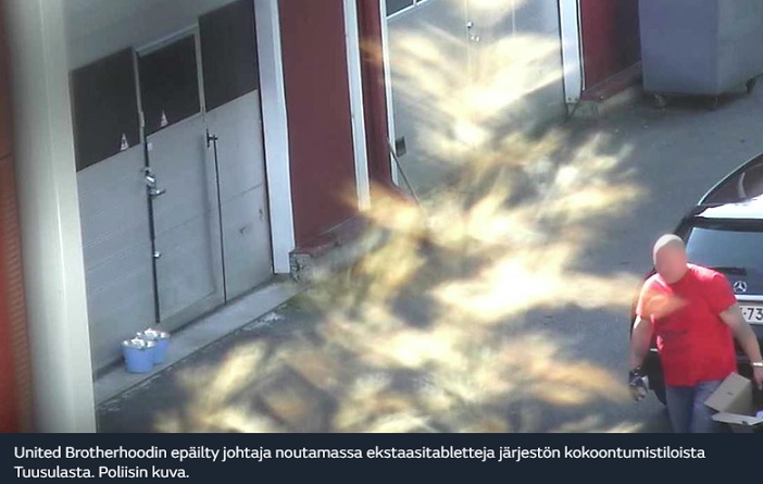 UB_noutaja_saapuu.jpg